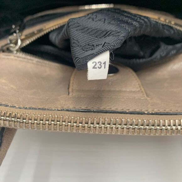 Auth PRADA Glacé Calf Pomice Twin Pocket Tote Bag Very Good Preloved Satchel - Picture 4 of 16